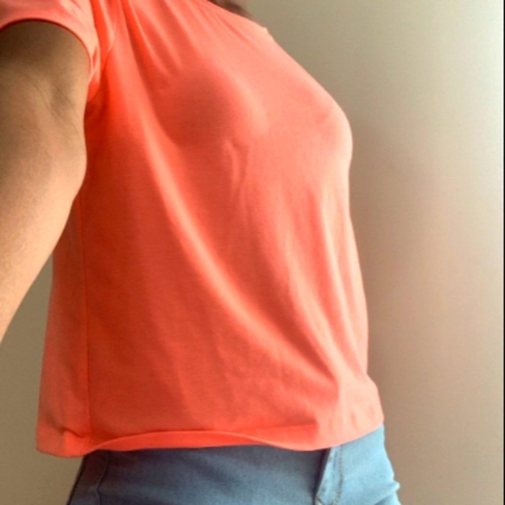 Neon Gapfit workout tee
